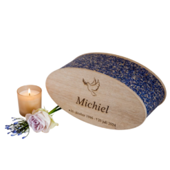 Grote houten urn met 4 liter inhoud, voorzien van korenbloemen op vlas