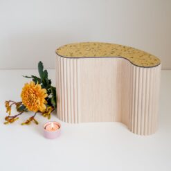 Urn met Italiaans designhout